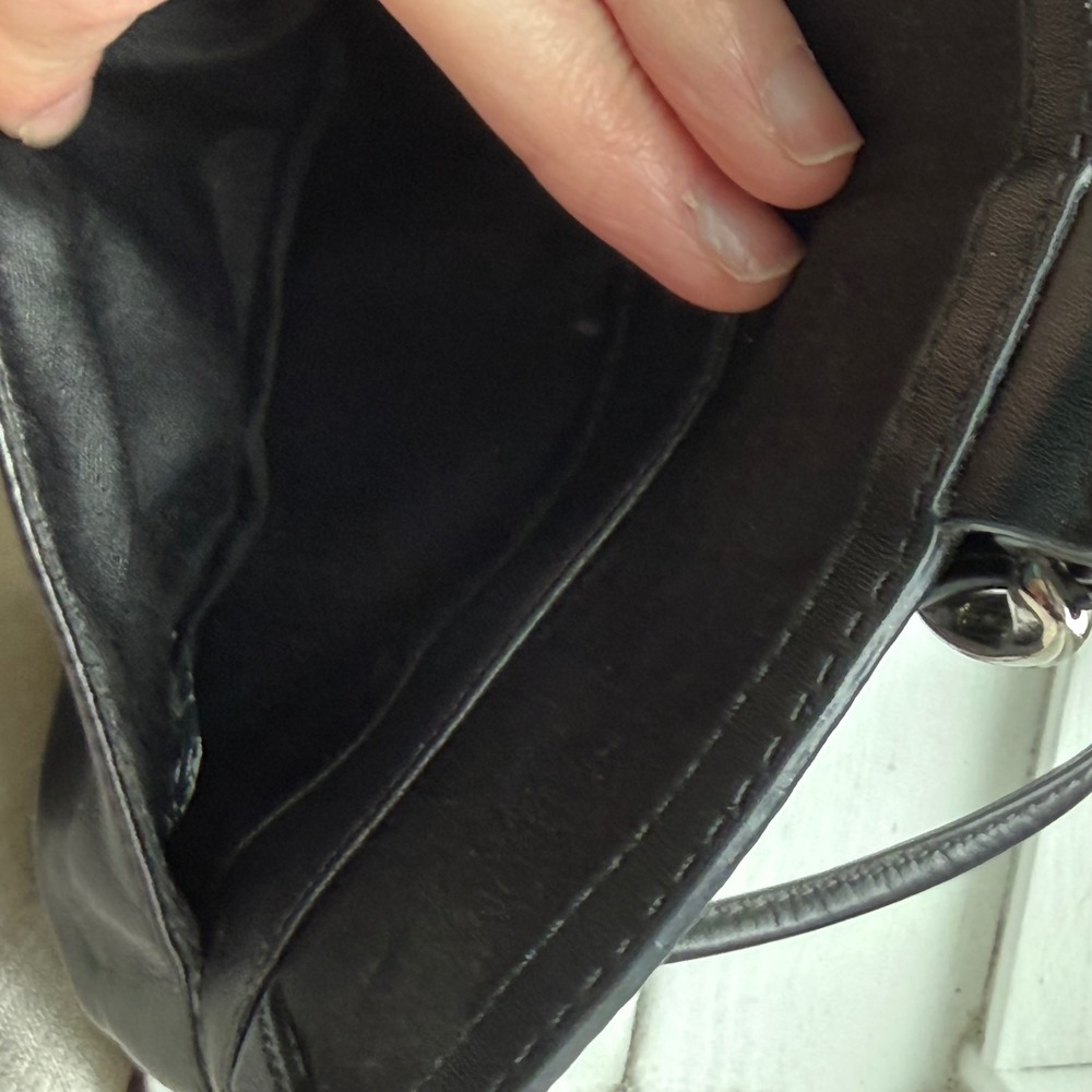 Coach SoHo Black Leather Wristlet Mini Clutch Y2K Buckle Flap - Picture 8 of 10